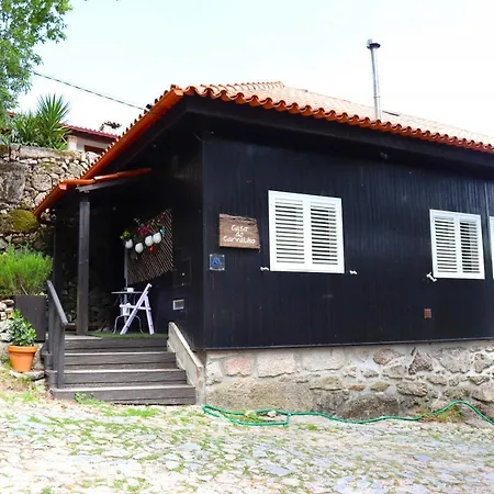 Casa de Férias Casa Do Carvalho By Geres Casas *